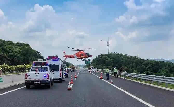 鄢陵高速公路汽车救援案例